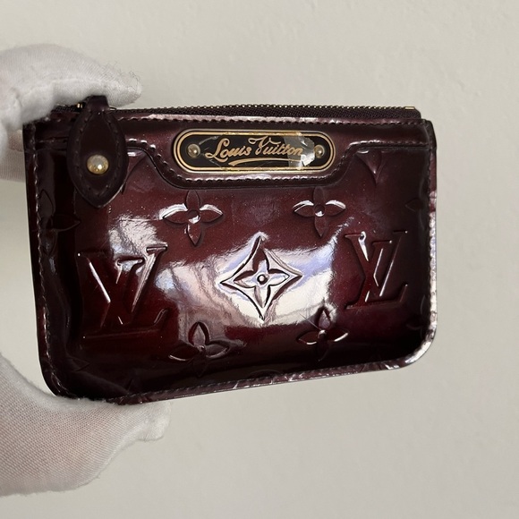 Louis Vuitton Burgundy Vernis key Case Pouchette Amarante Monogram EUC - Picture 4 of 16